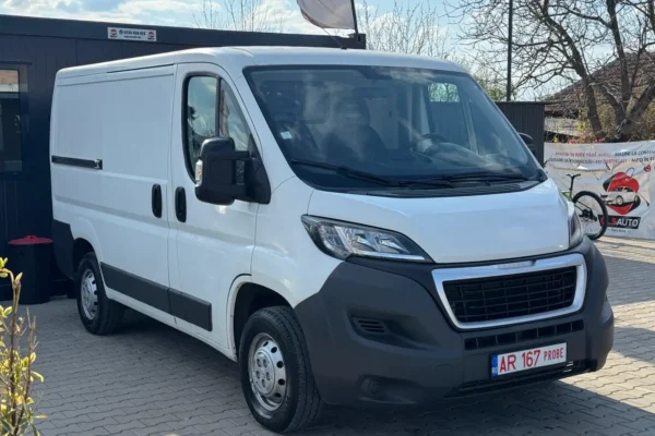 Peugeot Boxer 2.0 Diesel 130 CP 2016 – Vehicul Comercial Spațios – Euro 6 – Garanție 12 Luni – CLS Auto